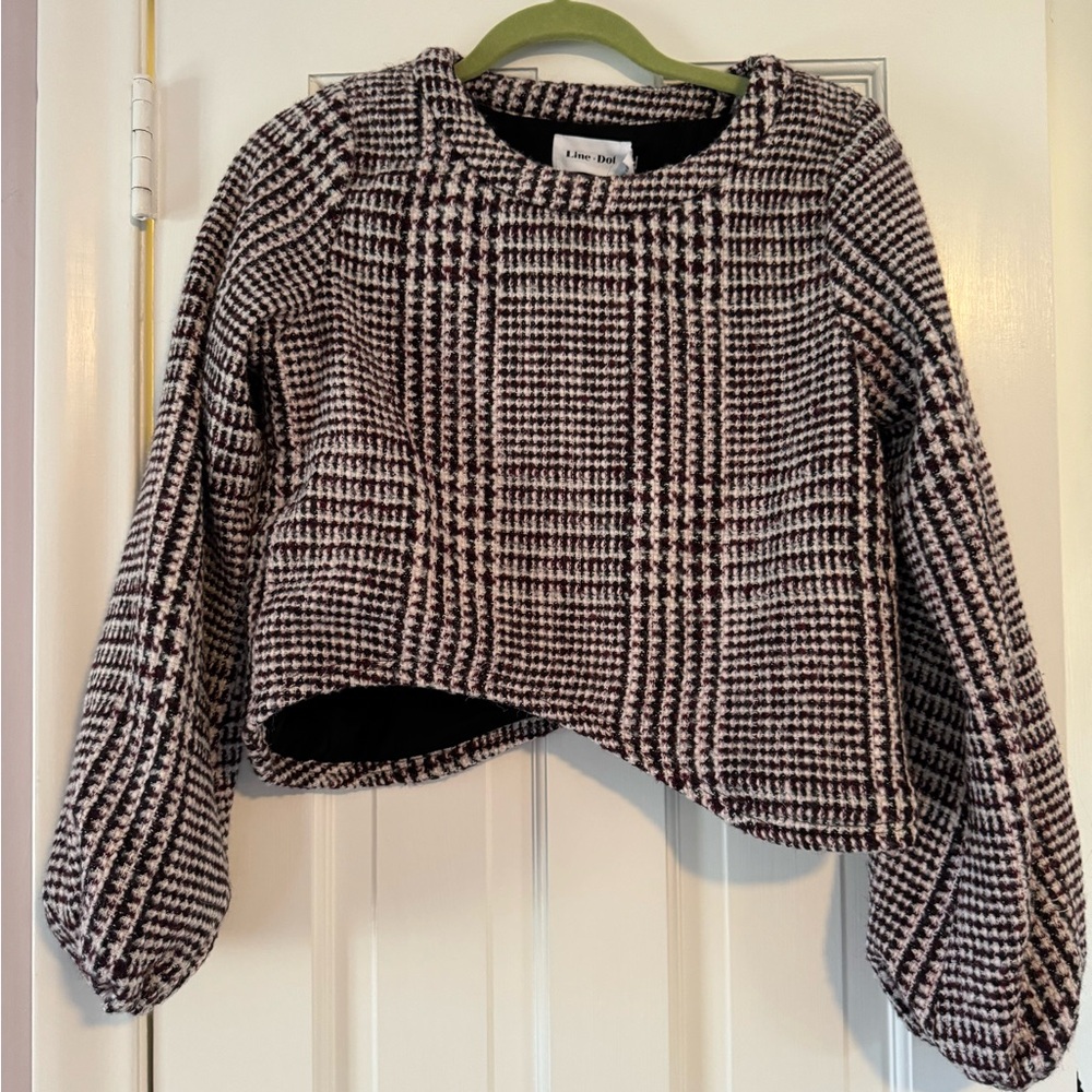 Little dot houndstooth maroon shirt